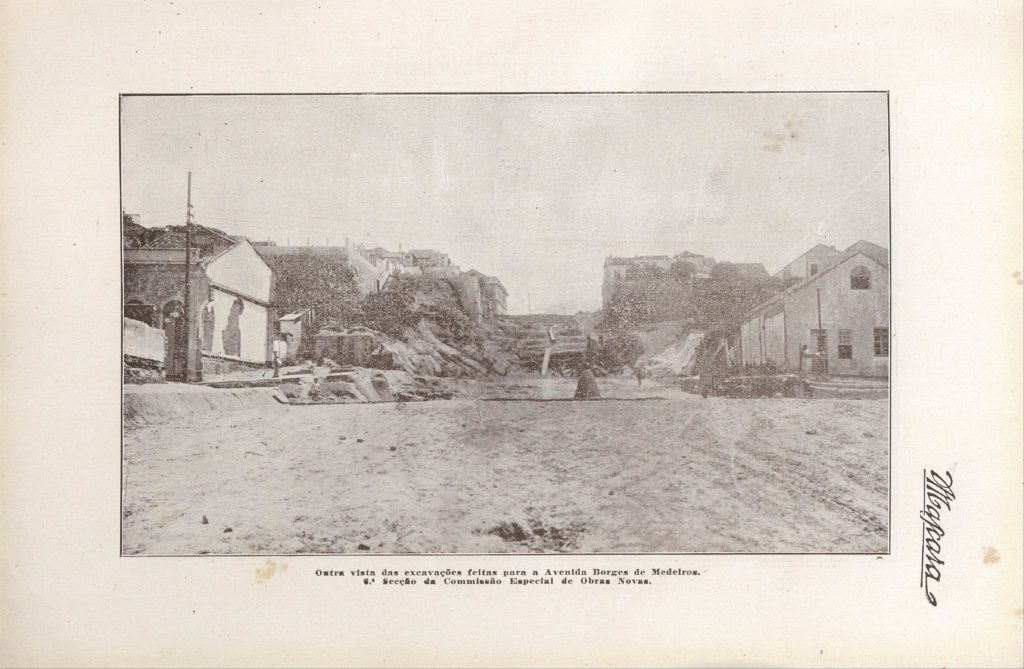 "Outra vista das excavações feitas para a avenida Borges de Medeiros". Revista A Máscara, Ed. 001, 1927, p. 99.